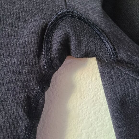 Lululemon US Size 8 Seamlessly Street Crop Leggings Sweat-Wicking Breathable - Picture 4 of 10